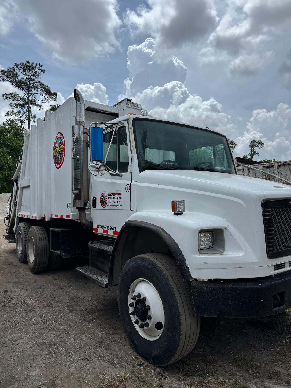 Manure Bins Removal Service