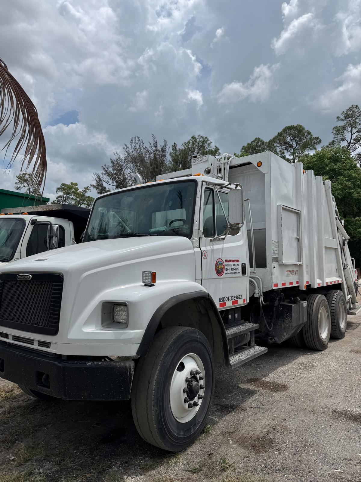 Manure Bins Removal Service